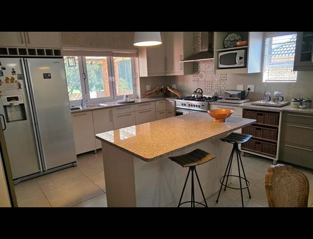 3 BEDROOM HOUSE FOR SALE IN DOLPHIN CREEK GOLF ESTATE